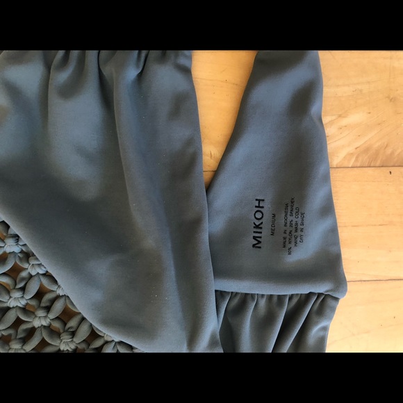 Mikoh swimsuit - Picture 4 of 6